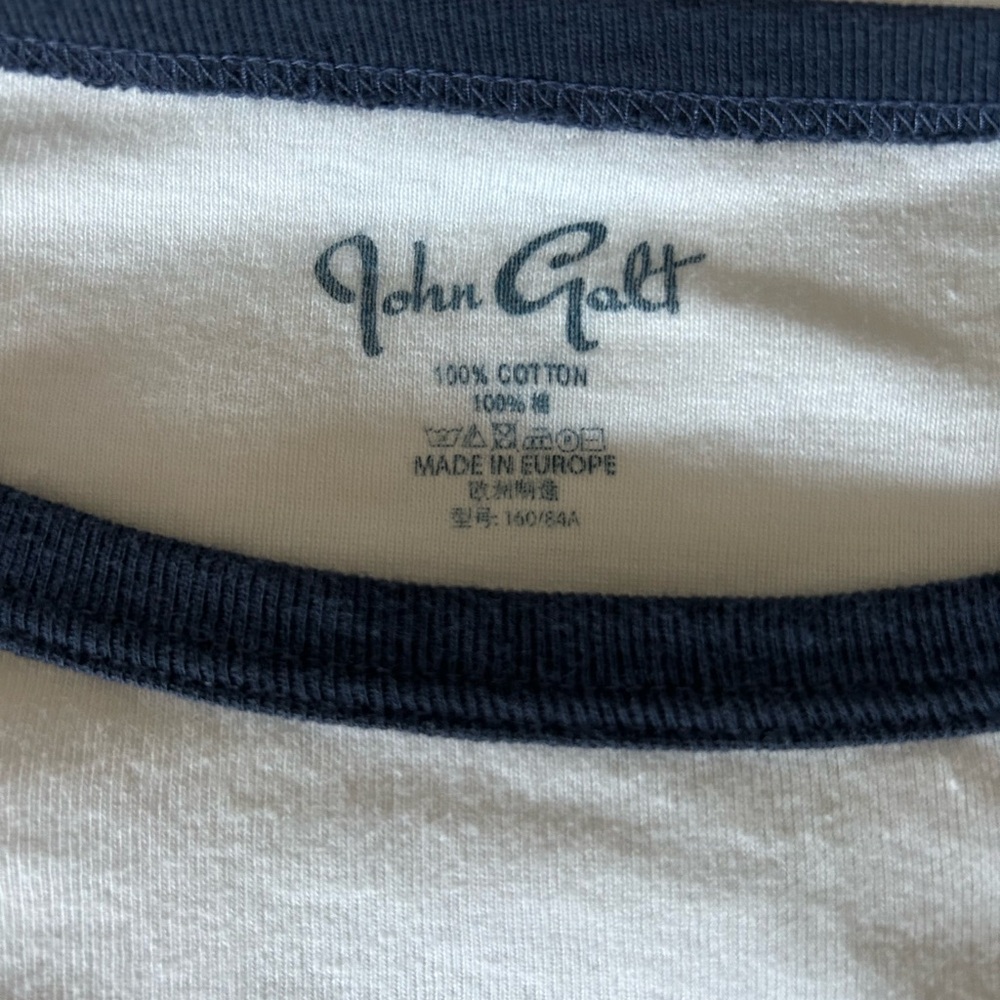 Brandy Melville/John Galt Vintage Tee - Picture 2 of 4